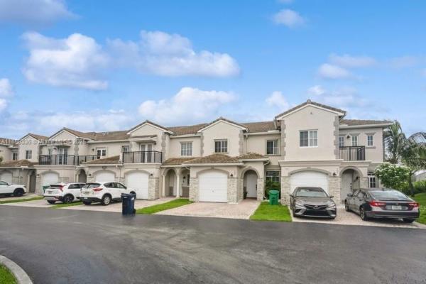 Kendall Village Townvillas, 8321 SW 124th Ave #104, Kendale Lakes, Florida 33183, image 3
