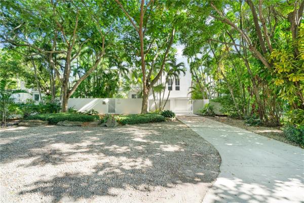 Eleda, 4050 Hardie Ave, Miami, Florida 33133, image 1