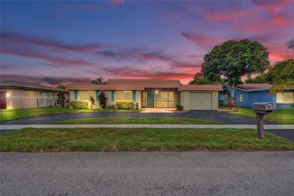 Sunflower, 8109 NW 73rd Ter, Tamarac, Florida 33321, image 1