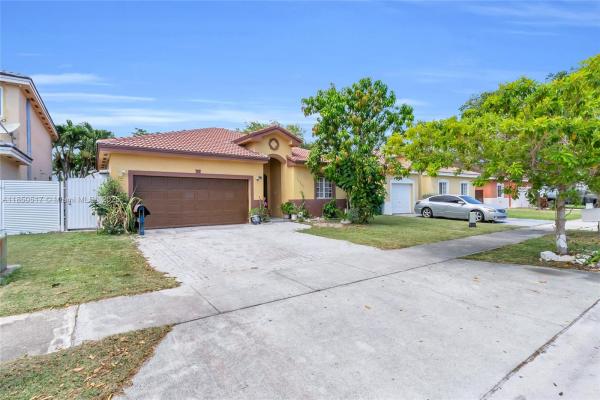 Silver Palm Lake, 10887 SW 229th St, Princeton, Florida 33170, image 3