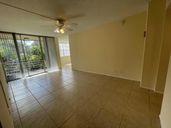 Live Oak Of Pine Island Ridge, 9431 Live Oak Pl #203, Davie, Florida 33324, image 1