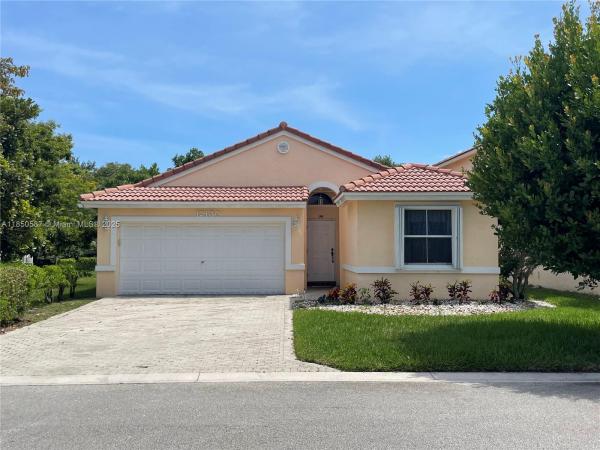 Eagle Creek At Wyndham Lakes, 12130 NW 56th Ct, Coral Springs, Florida 33076, image 1