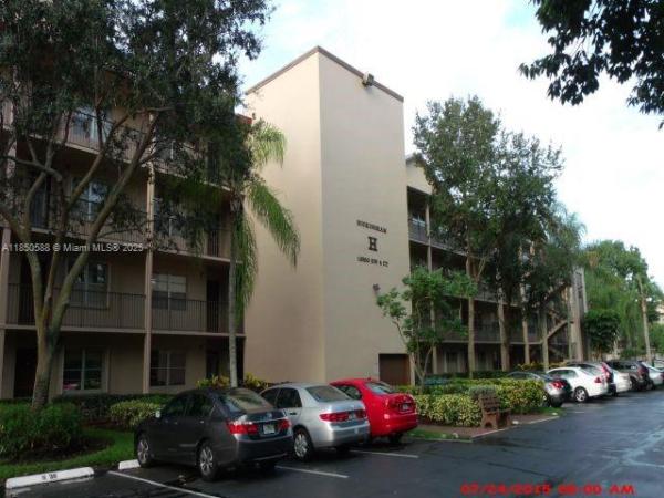 Buckingham At Century Village, 12850 SW 4th Ct #402I, Pembroke Pines, Florida 33027, image 1