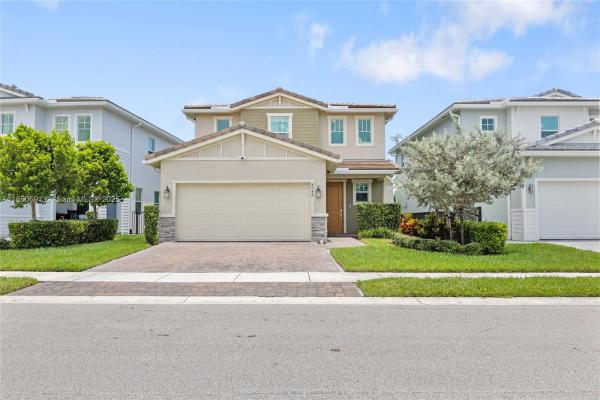 Veleiros At Crystal Lake, 4048 Veleiros Ave, Deerfield Beach, Florida 33064, image 1