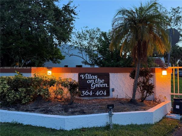 384 NE 195th St, Unincorporated Dade County, Florida 33179, image 1