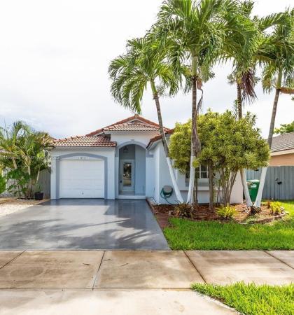 14003 SW 147th Ct, Unincorporated Dade County, Florida 33196, image 1