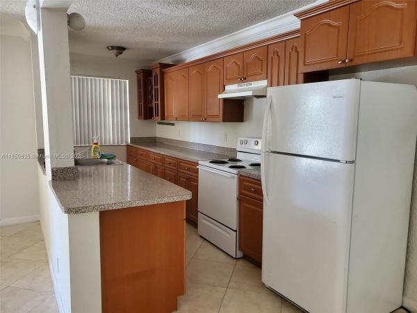 L'Solei At Hallandale Beach, 1100 NE 1st Ct #106, Hallandale Beach, Florida 33009, image 1
