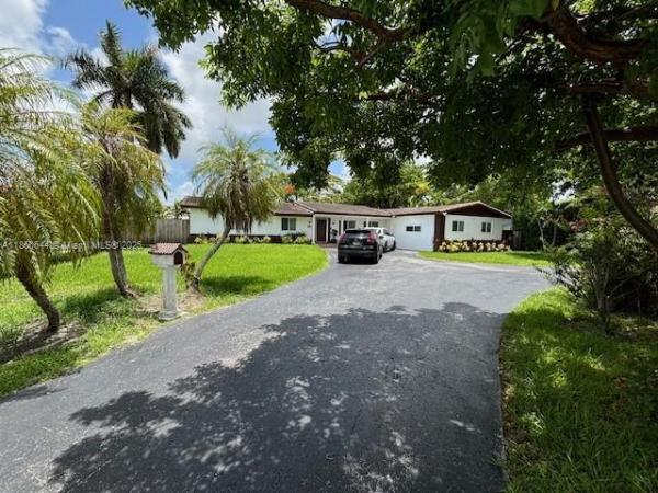 Merion Park, 6440 Miller Dr, South Miami, Florida 33155, image 1