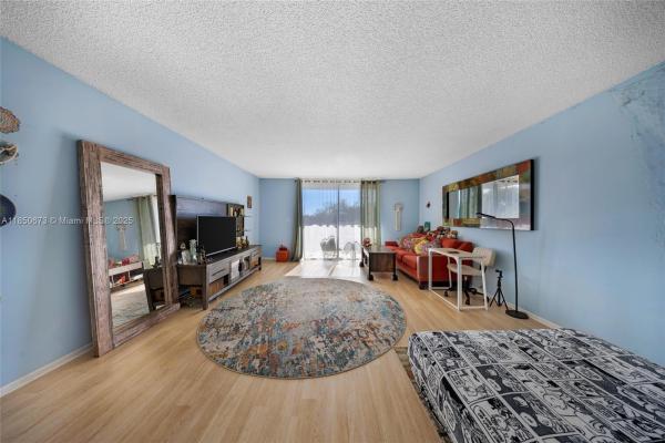 3 Horizons East, 12500 NE 15 Ave 312, North Miami, Florida 33161, image 1