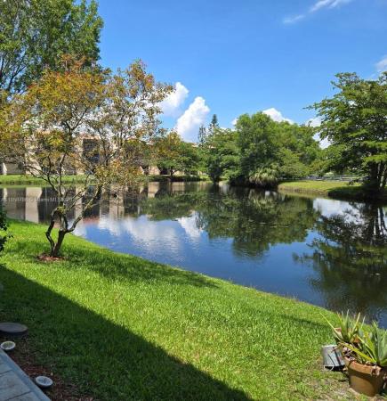 Racquet Club At Bonaventure, 302 Lakeview Dr #102, Weston, Florida 33326, image 1