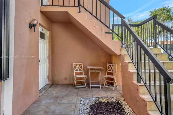 9810 Hammocks Blvd 104, Miami, Florida 33196, image 1