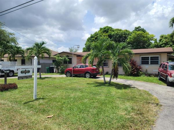 7325 NW 3rd St, Miami, Florida 33126, image 1