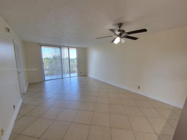 Breakwaters Of The Palm Beaches, 500 Executive Center Dr #4A, West Palm Beach, Florida 33401, image 1