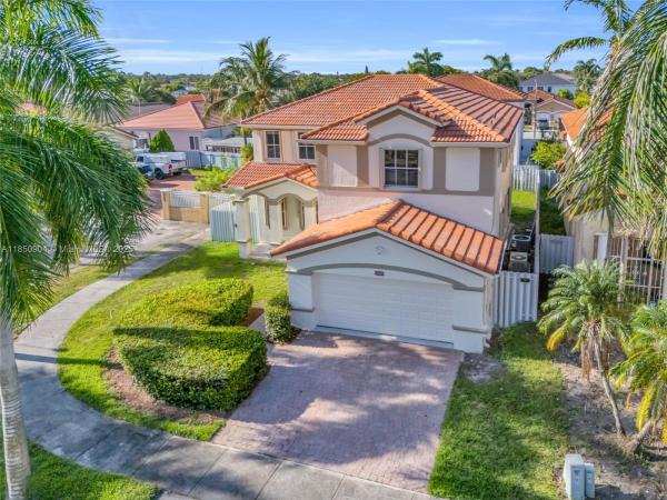 Riviera Trace, 13602 NW 10th St, Tamiami, Florida 33182, image 3