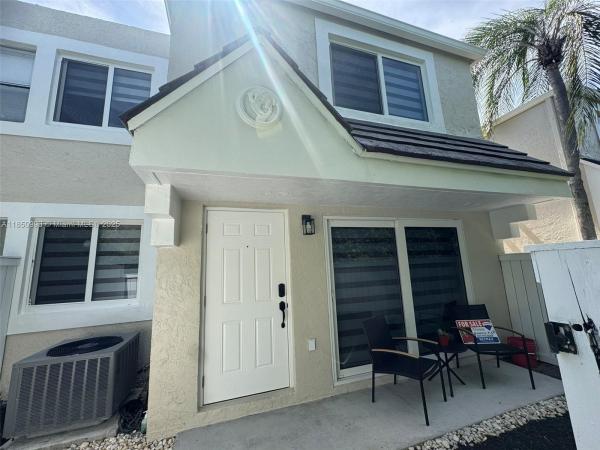 4520 SW 68 Court Cir 30-5, Unincorporated Dade County, Florida 33155, image 1