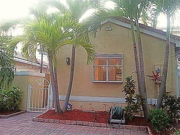 West Lake Village, 1544 Weeping Willow Way, Hollywood, Florida 33019, image 1