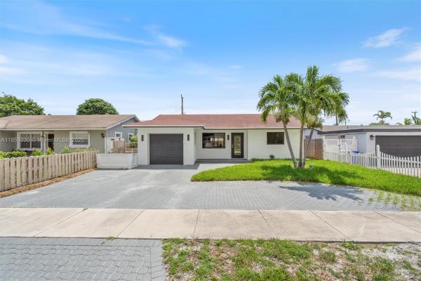 North Pompano Beach, 3650 NE 16th Ave, Pompano Beach, Florida 33064, image 1