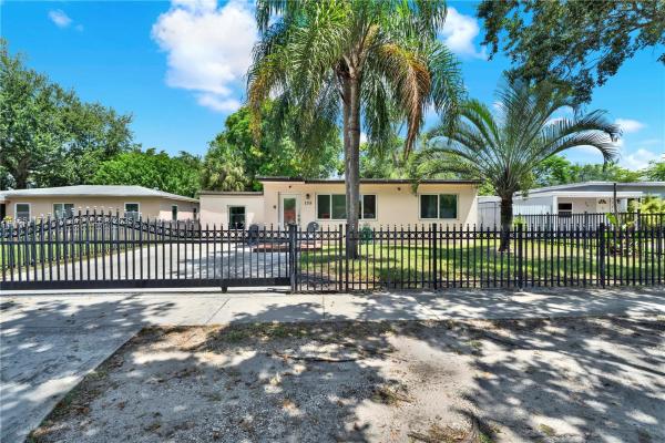 Overbrook Shores, 135 NW 121st St, North Miami, Florida 33168, image 1