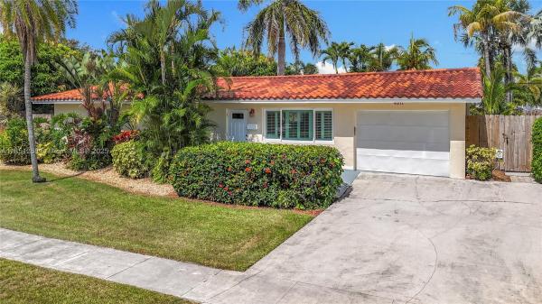 Coral Key Villas, 4911 NE 24th Ave, Lighthouse Point, Florida 33064, image 1