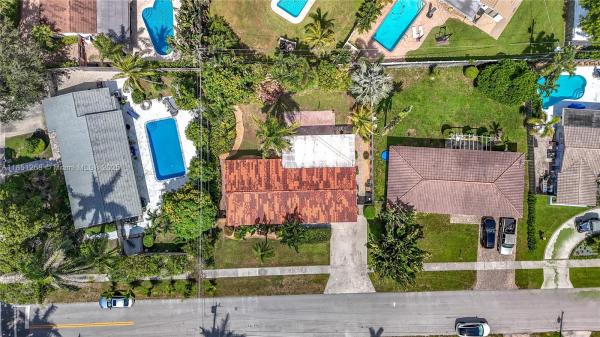 Coral Key Villas, 4911 NE 24th Ave, Lighthouse Point, Florida 33064, image 2