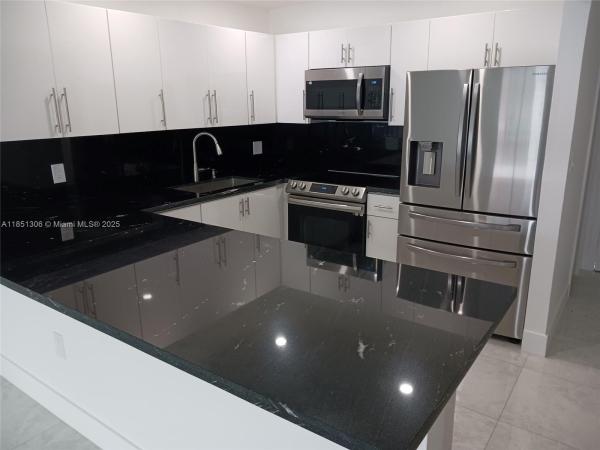 Palmetto Gardens, 6070 W 19th Ave #316, Hialeah, Florida 33012, image 1