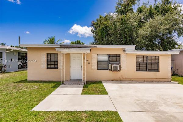 Beverly Park, 6330 Rodman St, Hollywood, Florida 33023, image 1