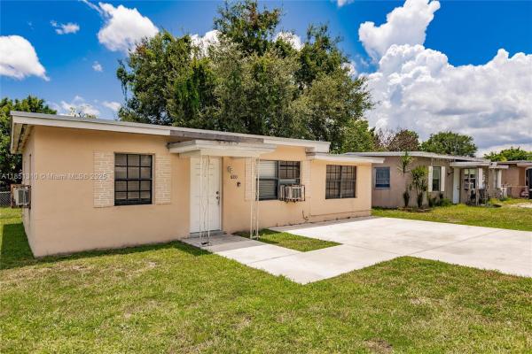 Beverly Park, 6330 Rodman St, Hollywood, Florida 33023, image 3