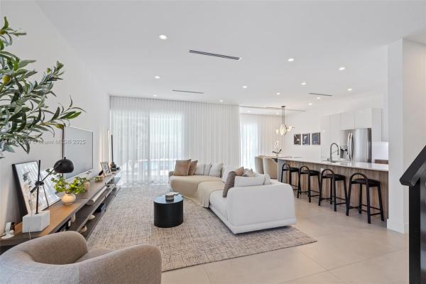 Santa Barbara Estates, 2290 SE 6th St, Pompano Beach, Florida 33062, image 1