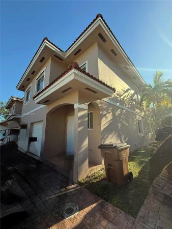 Crystal Lake, 1540 NW 45th St #1-4, Deerfield Beach, Florida 33064, image 1