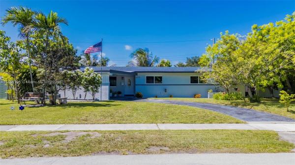 Whispering Pines Estates, 8711 SW 191st St, Cutler Bay, Florida 33157, image 1