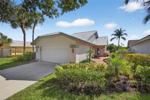The Ridge At The Bluffs, 257 Ridge Rd, Jupiter, Florida 33477, image 2