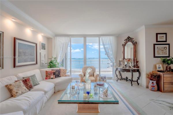 Two Tequesta Point, 808 Brickell Key Dr 1008, Miami, Florida 33131, image 1