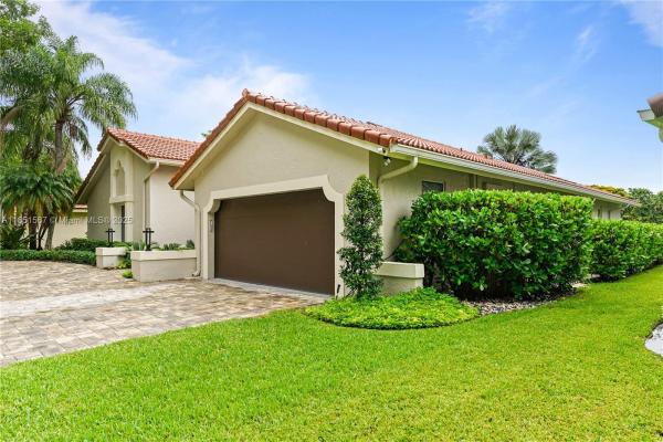 Executive 1 At Country Isles, 1900 Lakeshore Dr 0, Weston, Florida 33326, image 1