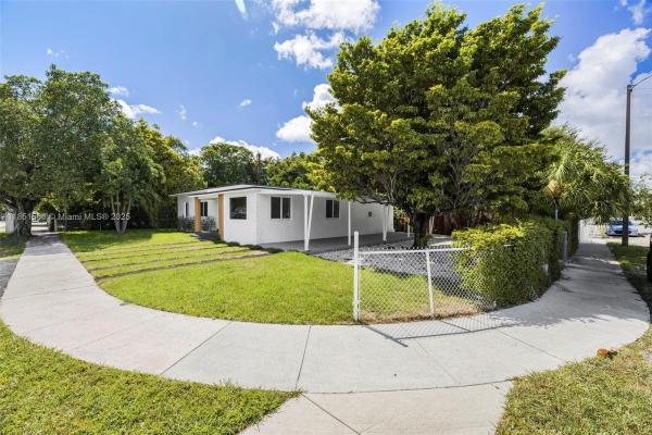 Flagler Gardens, 5410 SW 2nd St, Miami, Florida 33134, image 2