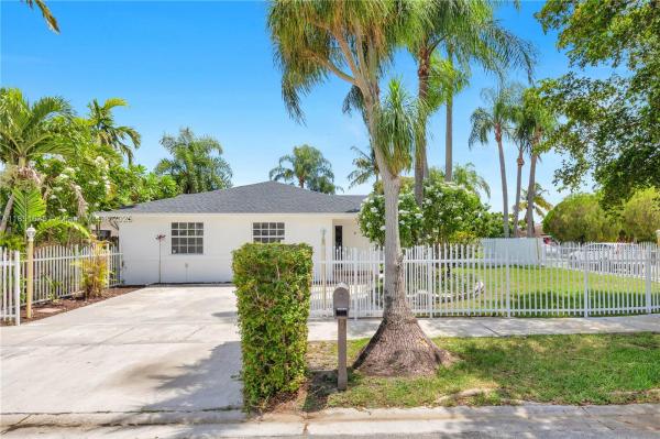 Forest View, 13552 SW 179th St, Richmond West, Florida 33177, image 2
