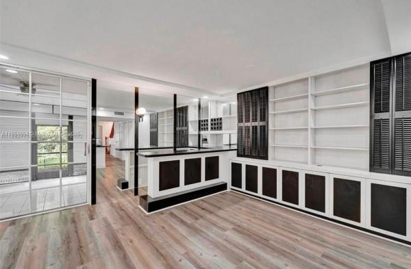 De Soto Park North, 1001 Three Islands Blvd #28, Hallandale Beach, Florida 33009, image 1
