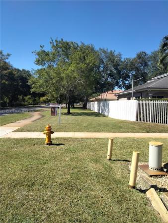11 NE 151st St, Golden Glades, Florida 33162, image 3