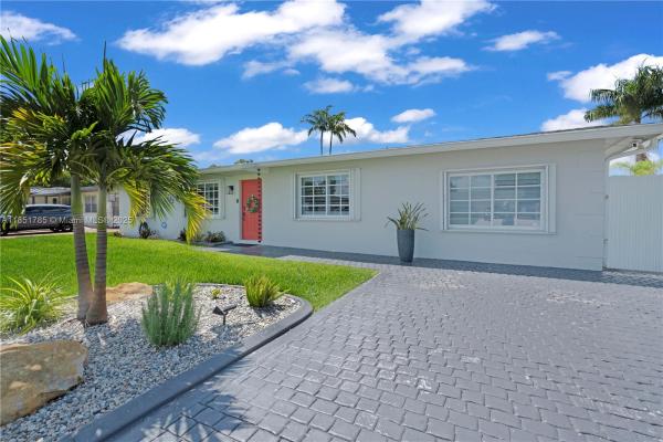 San Sebastian, 13232 SW 52nd Ter, Kendale Lakes, Florida 33175, image 3