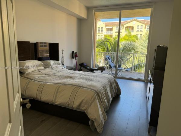 Alaqua, 3001 NE 185th St #434, Aventura, Florida 33180, image 3