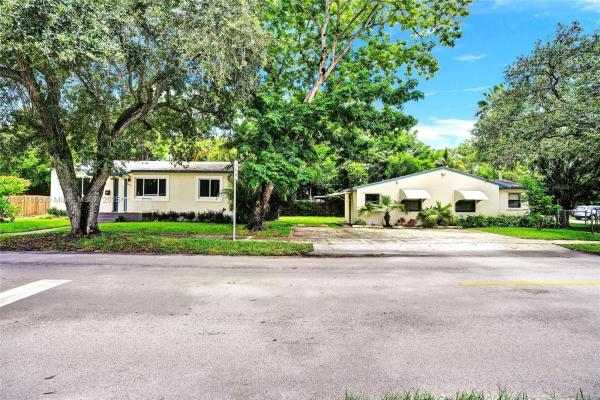 Hollywood Park, 1611 N 26th Ave, Hollywood, Florida 33020, image 2