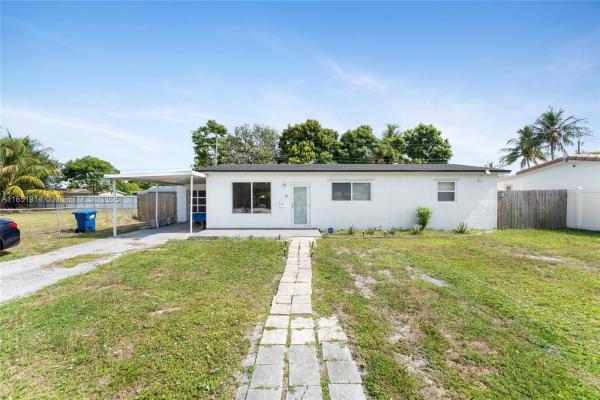 1111 NE 211th Ter, Unincorporated Dade County, Florida 33179, image 1