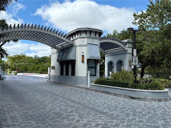 Poinciana Island Yacht & Racquet Club, 399 Poinciana Dr 1215, Sunny Isles Beach, Florida 33160, image 1