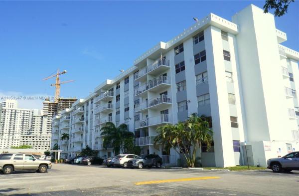 Tall Trees, 16465 NE 22 Ave 513, North Miami Beach, Florida 33160, image 1