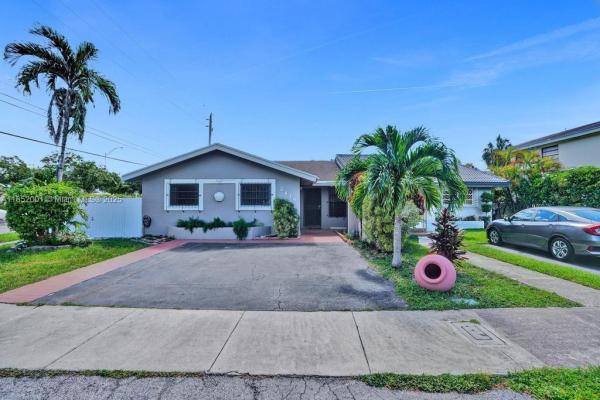 University Villas, 2415 SW 99th Pl #N, University Park, Florida 33165, image 3