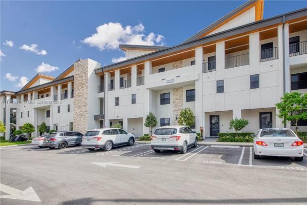 Highland At Park Central, 10407 NW 82nd St #32, Doral, Florida 33178, image 1