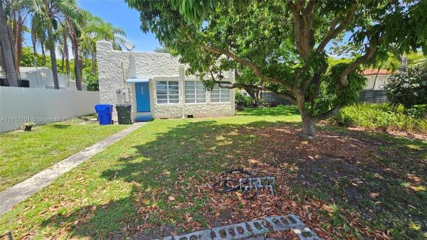 Hollywood South Side, 1954 Dewey St, Hollywood, Florida 33020, image 2