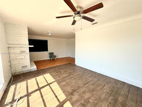 Lake Osborne Hills, 1426 Hillcrest Dr, Lake Worth Beach, Florida 33461, image 2