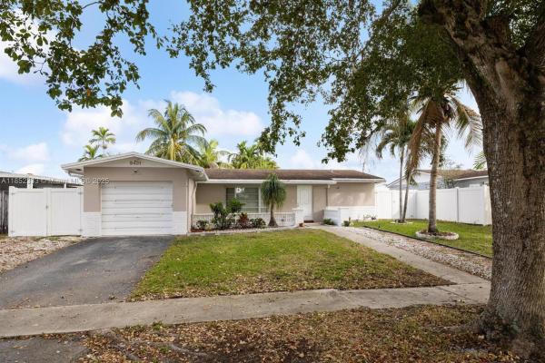 9431 NW 23rd, Pembroke Pines, Florida 33024, image 1