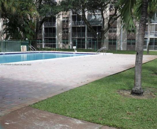 Sherwood Square, 1100 NW 87th Ave #104, Coral Springs, Florida 33071, image 2