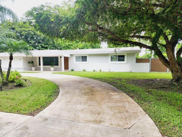 Palmetto Homesites, 7425 SW 128th St, Pinecrest, Florida 33156, image 1